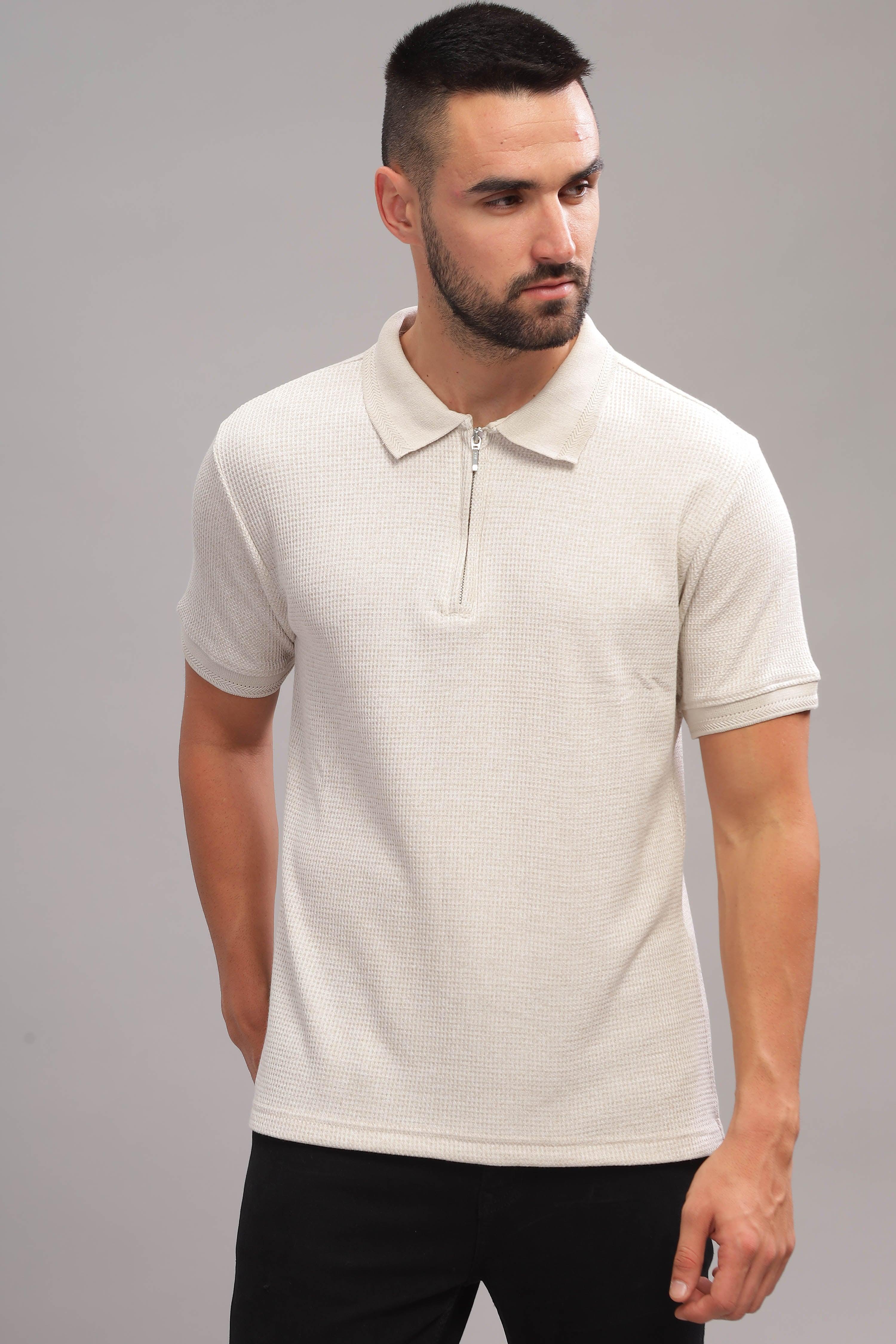 Half sleeves polo for versatile wear