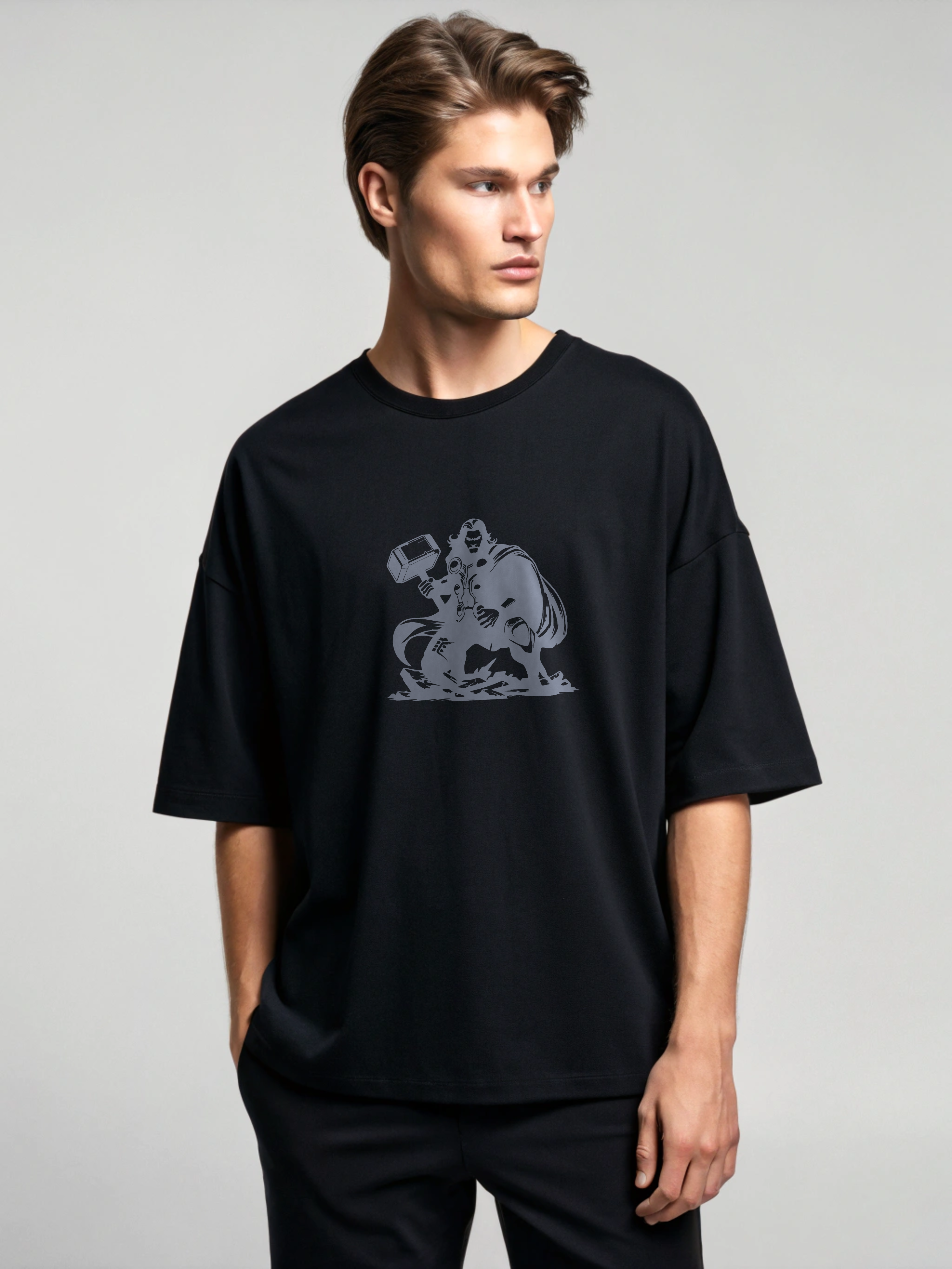 Hammered Lines Tee – Thor Edition Oversized T-Shirt