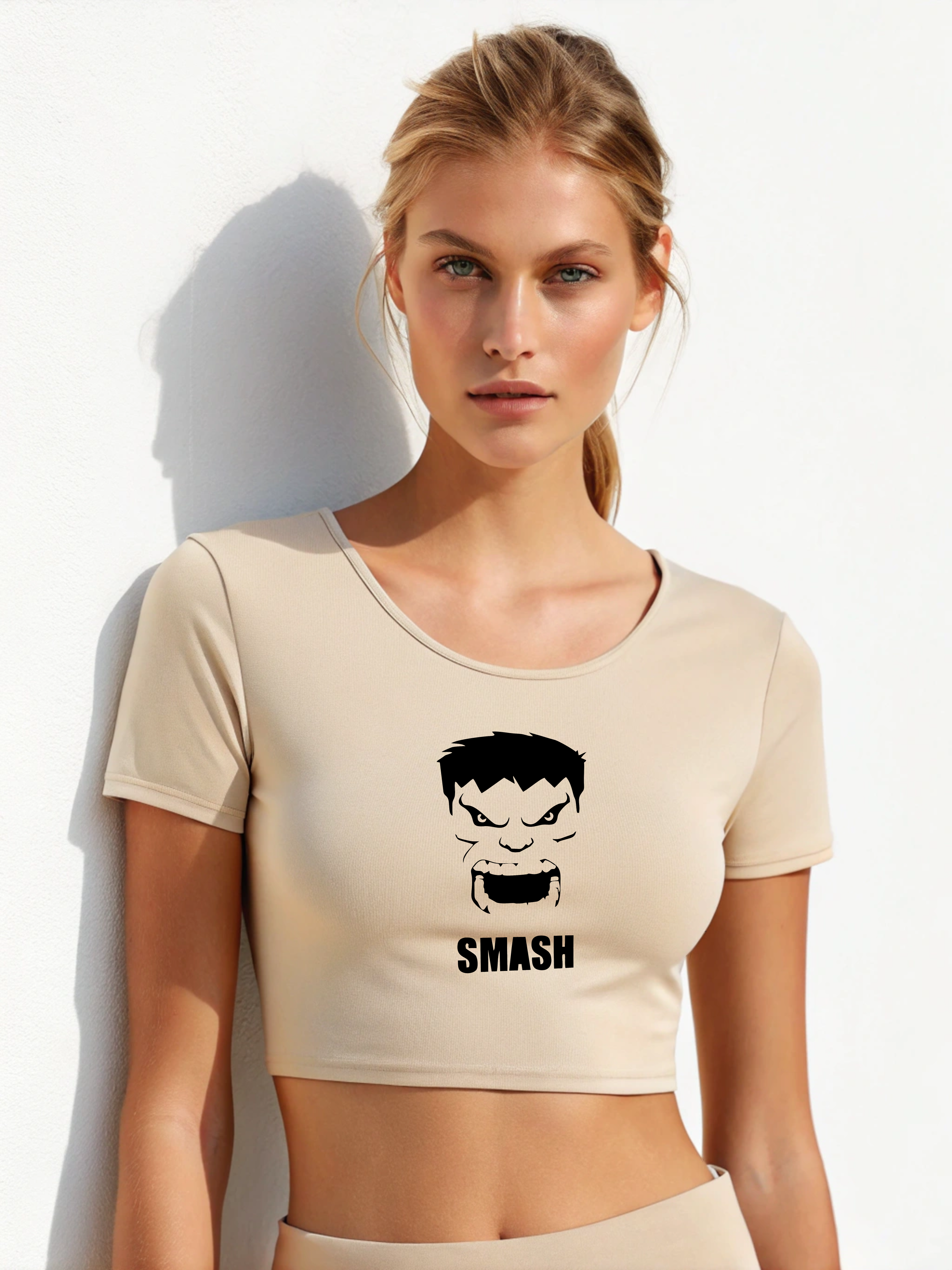 Smash Queen: Hulk Power Women’s Crop Top