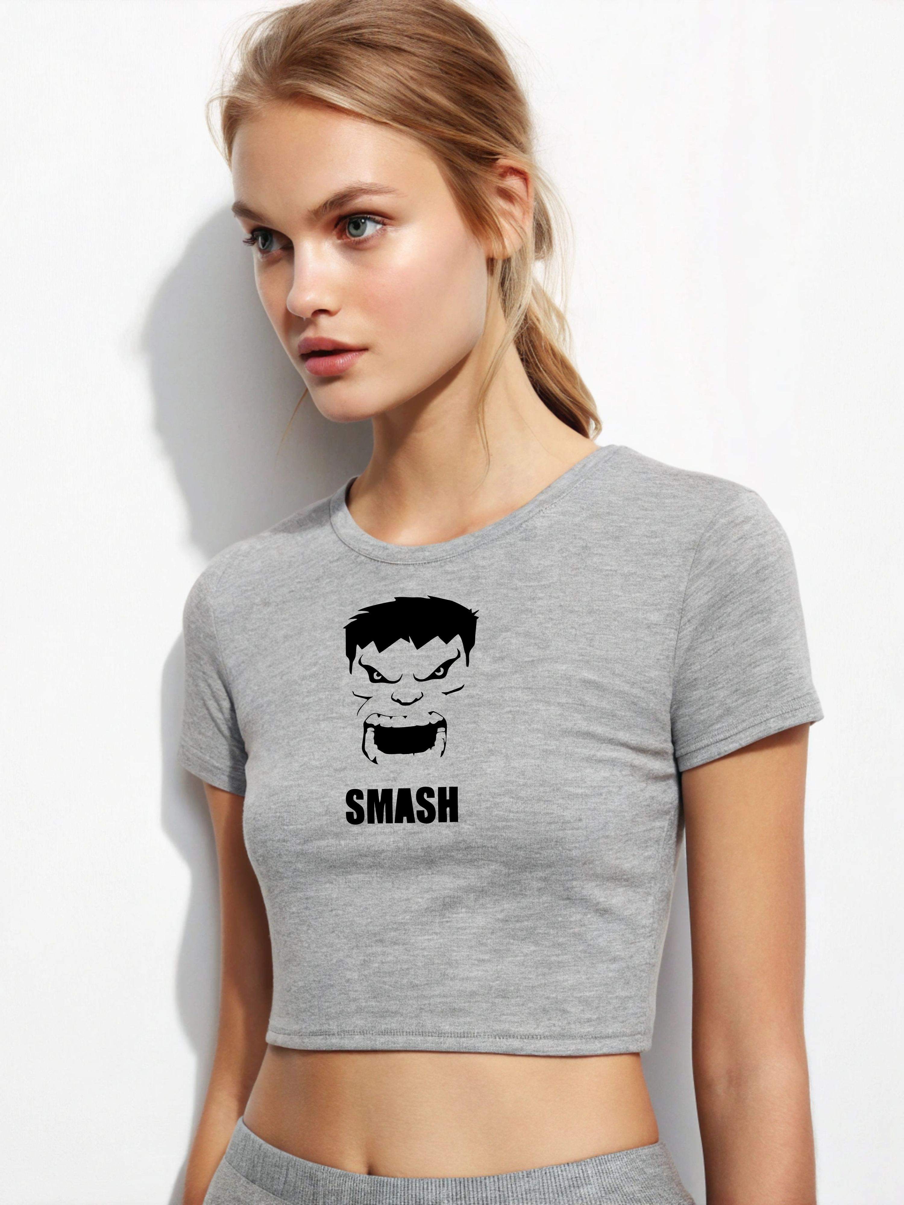 Smash Queen: Hulk Power Women’s Crop Top