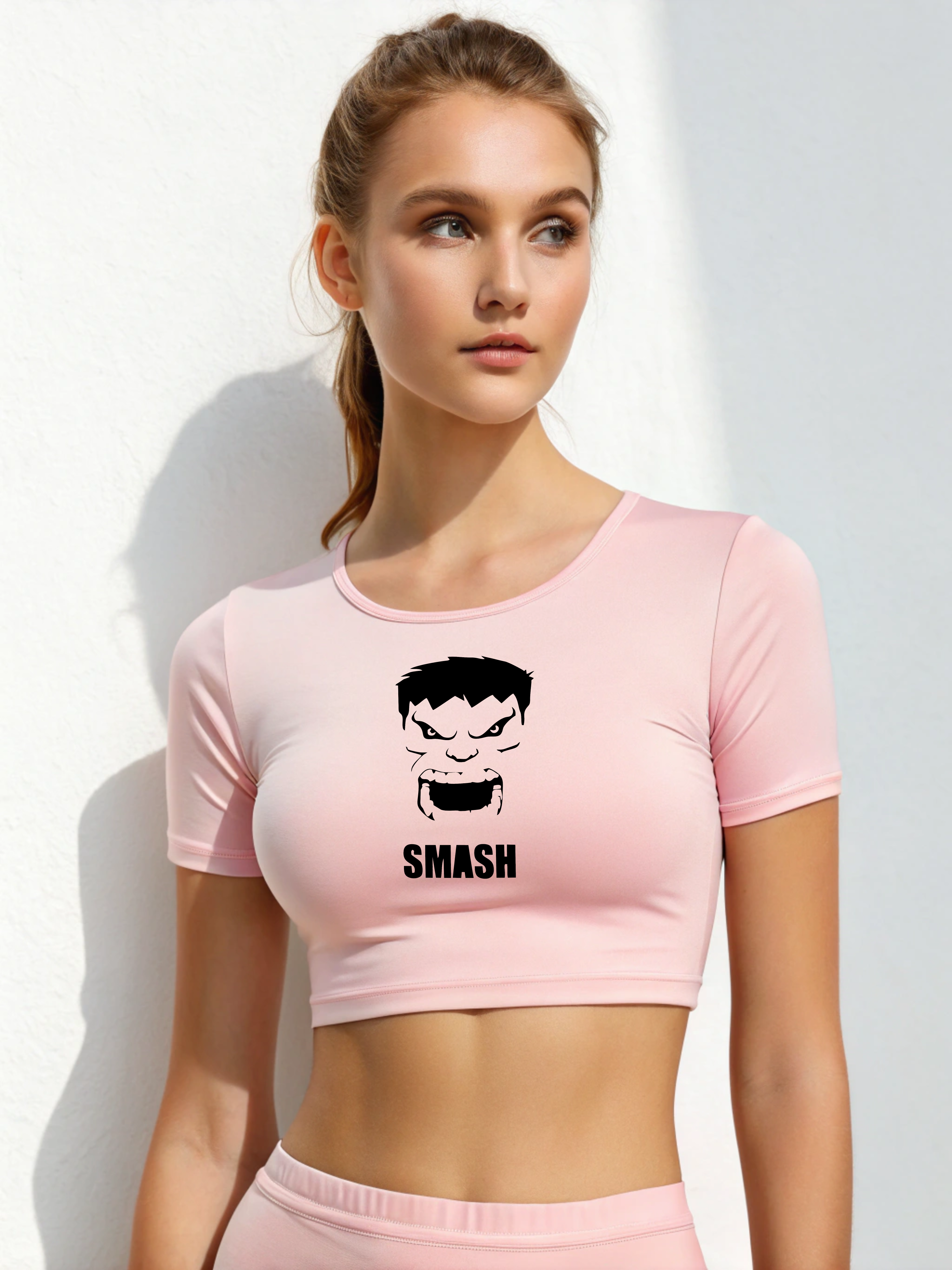 Smash Queen: Hulk Power Women’s Crop Top